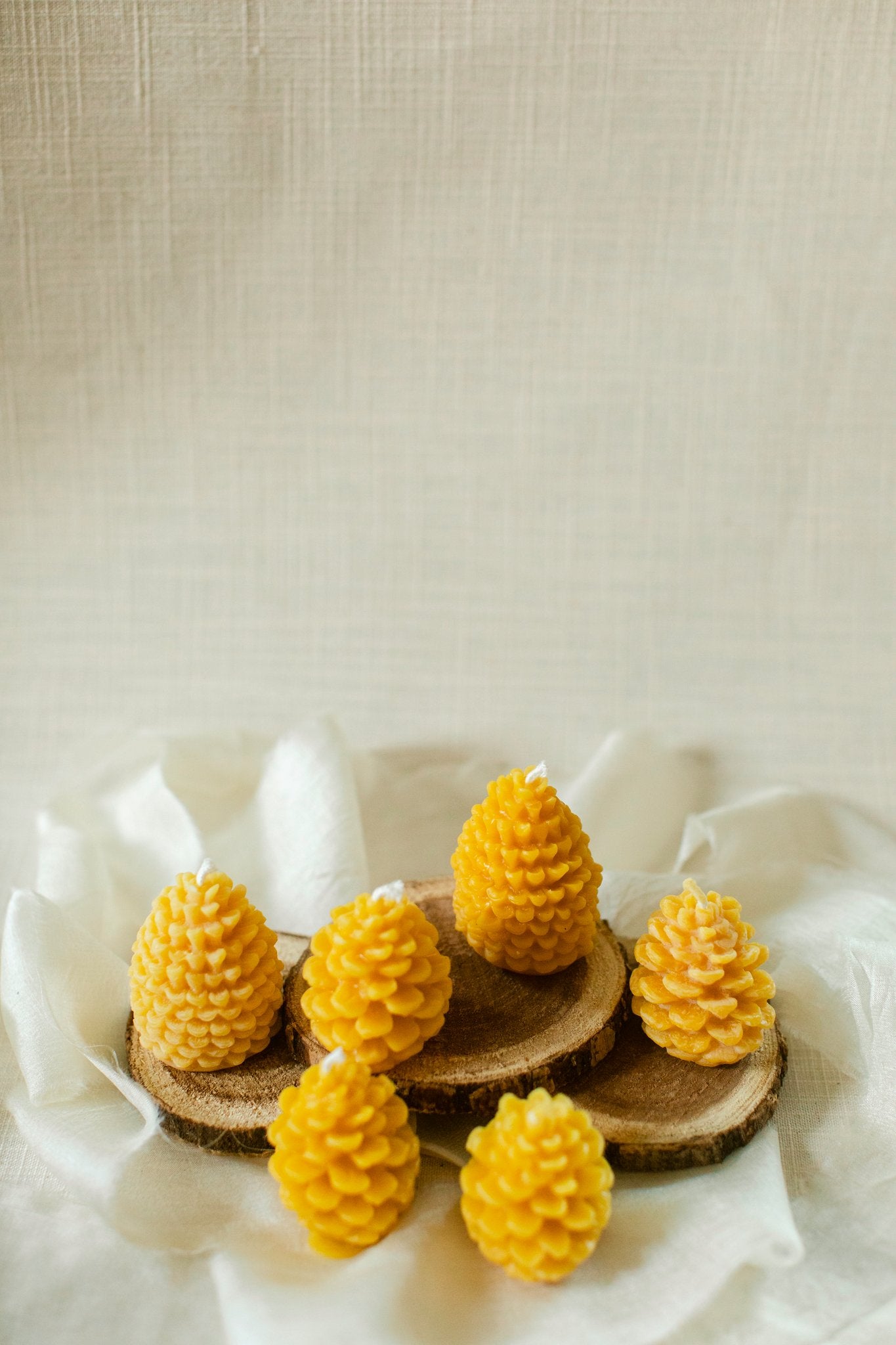 100% Beeswax Mini Pinecone Candle