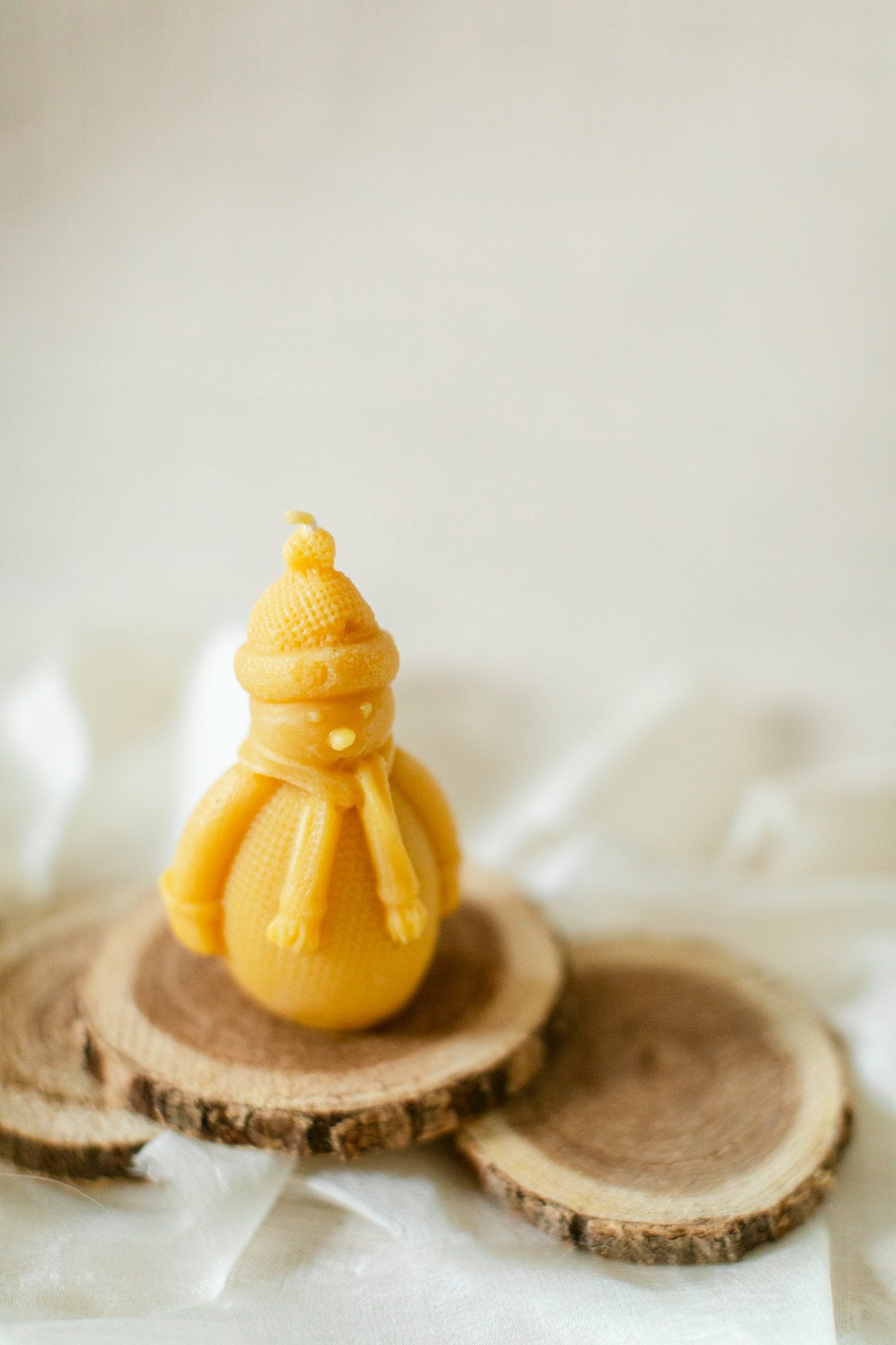 Beeswax Snowman Candle