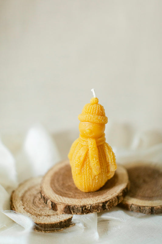 Beeswax Snowman Candle