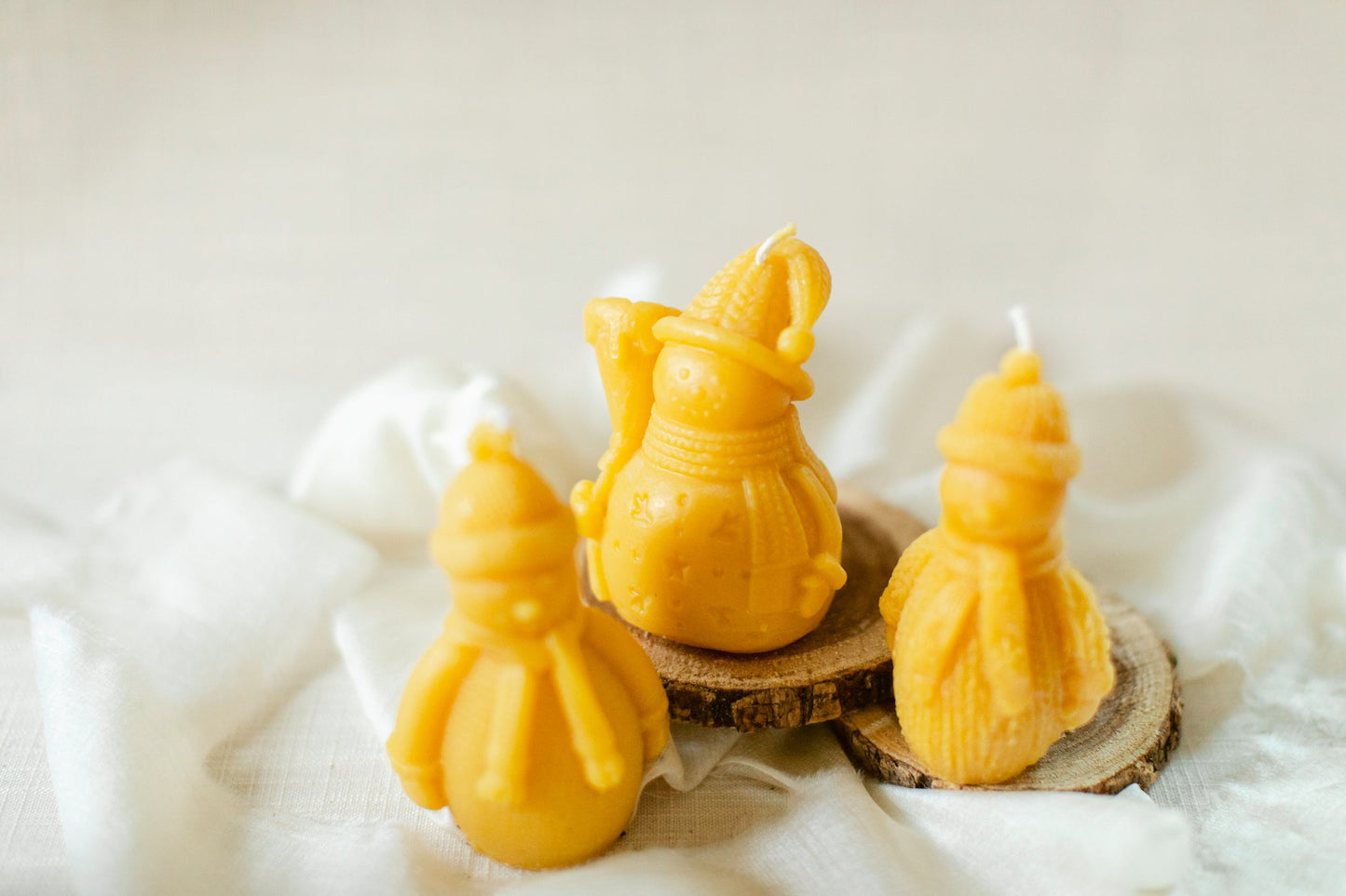 Beeswax Snowman Candle