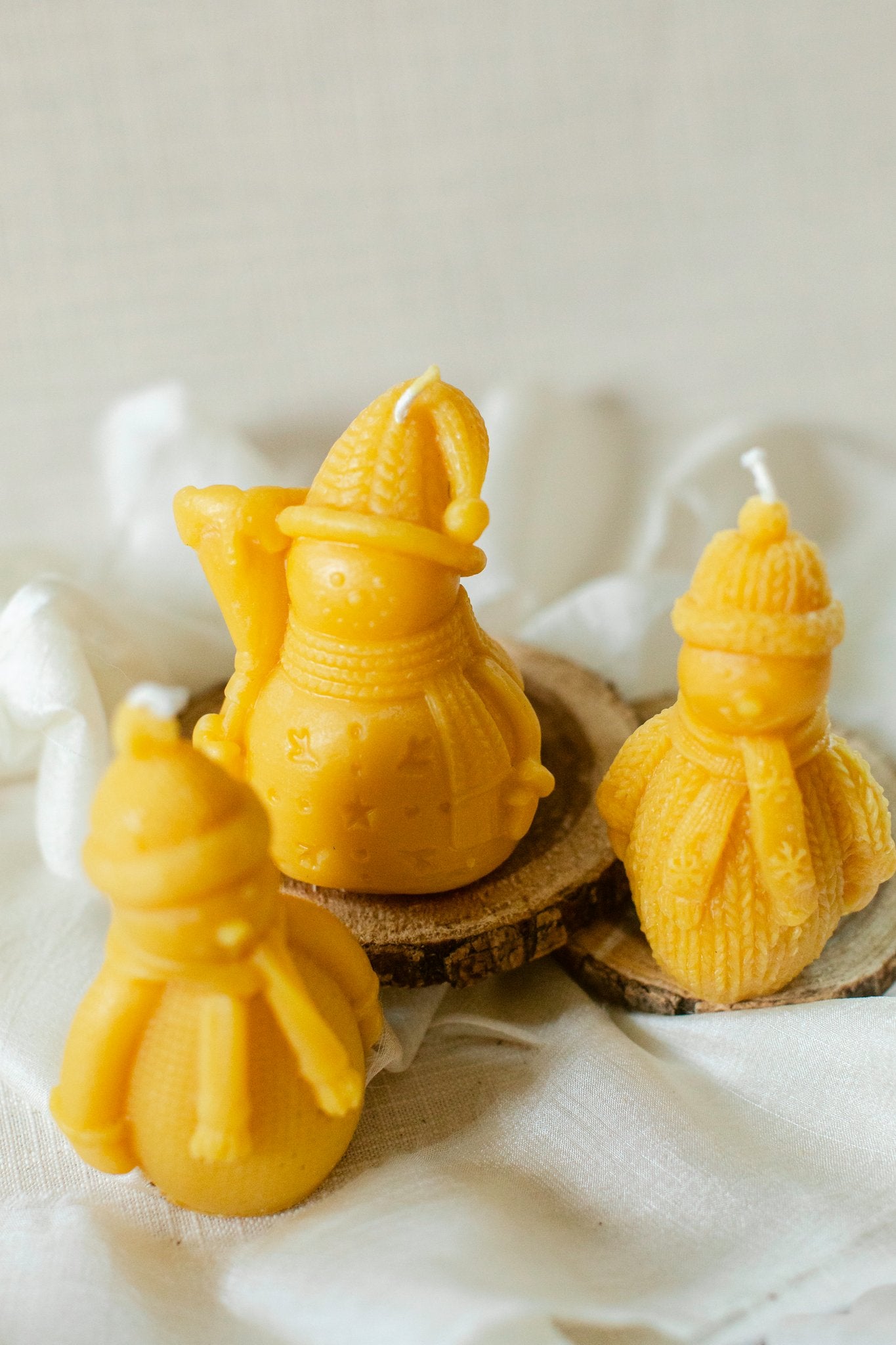 Beeswax Snowman Candle