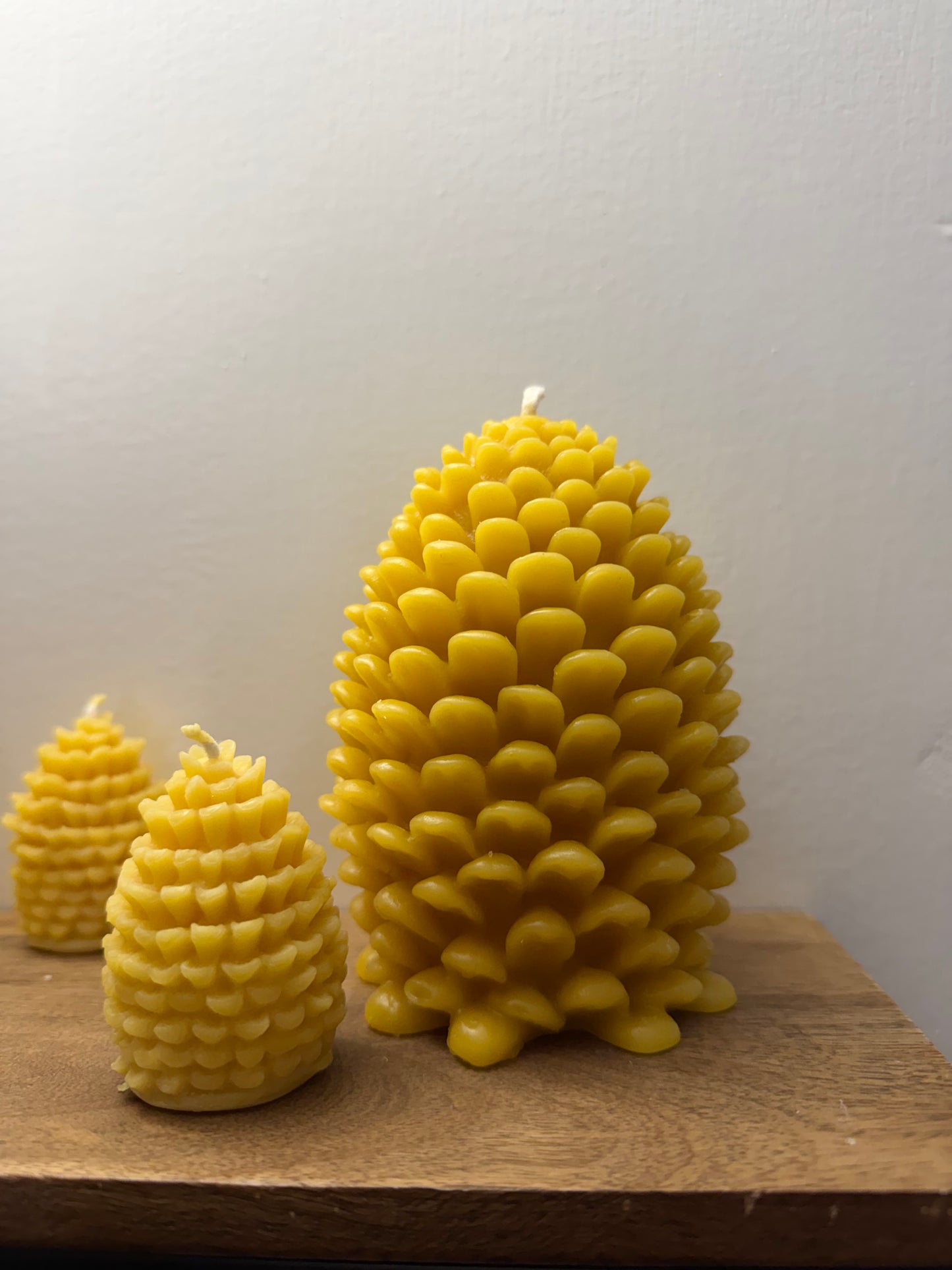 100% Beeswax Pinecone Candle