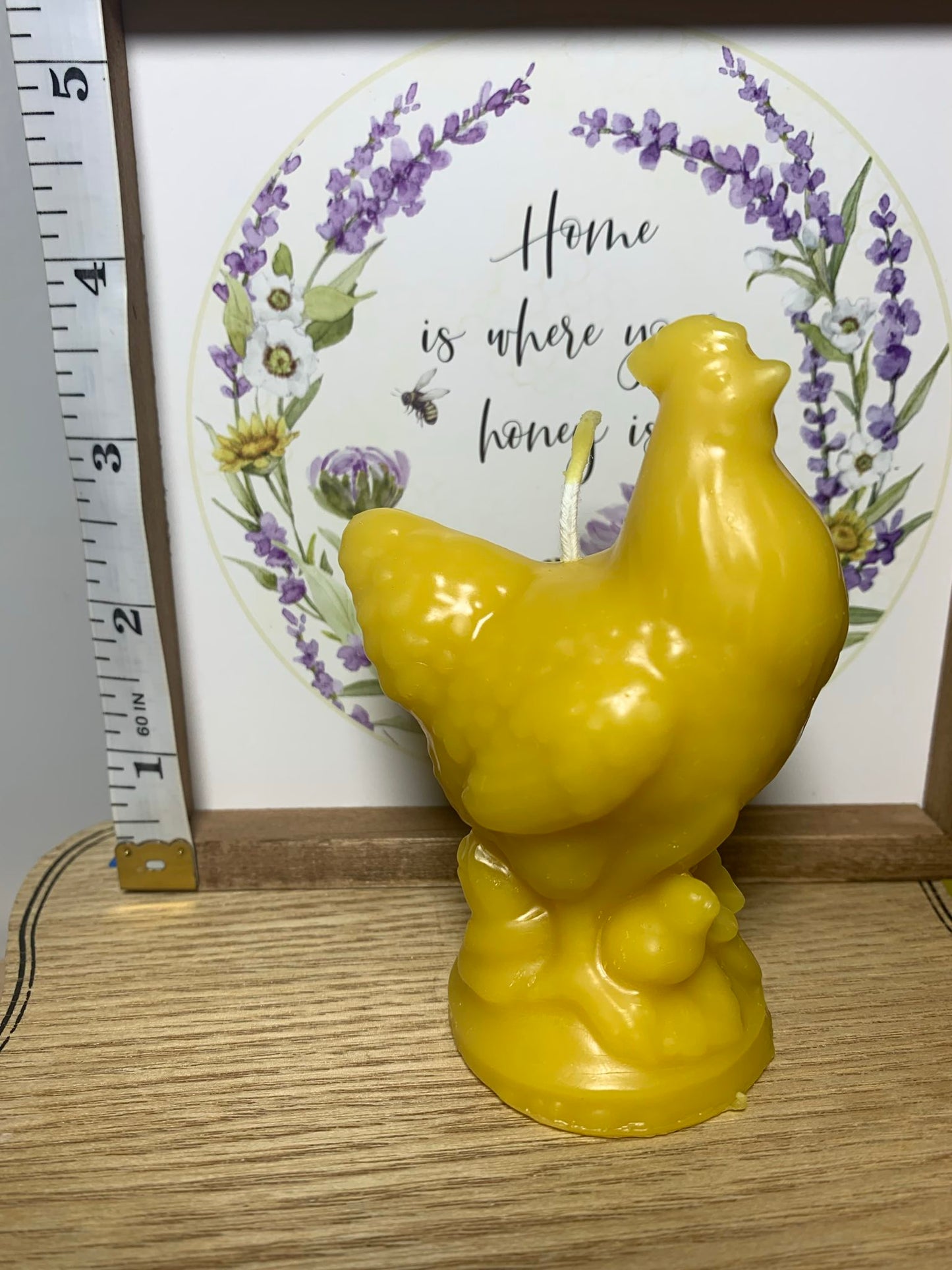 100% Beeswax Hen Candle