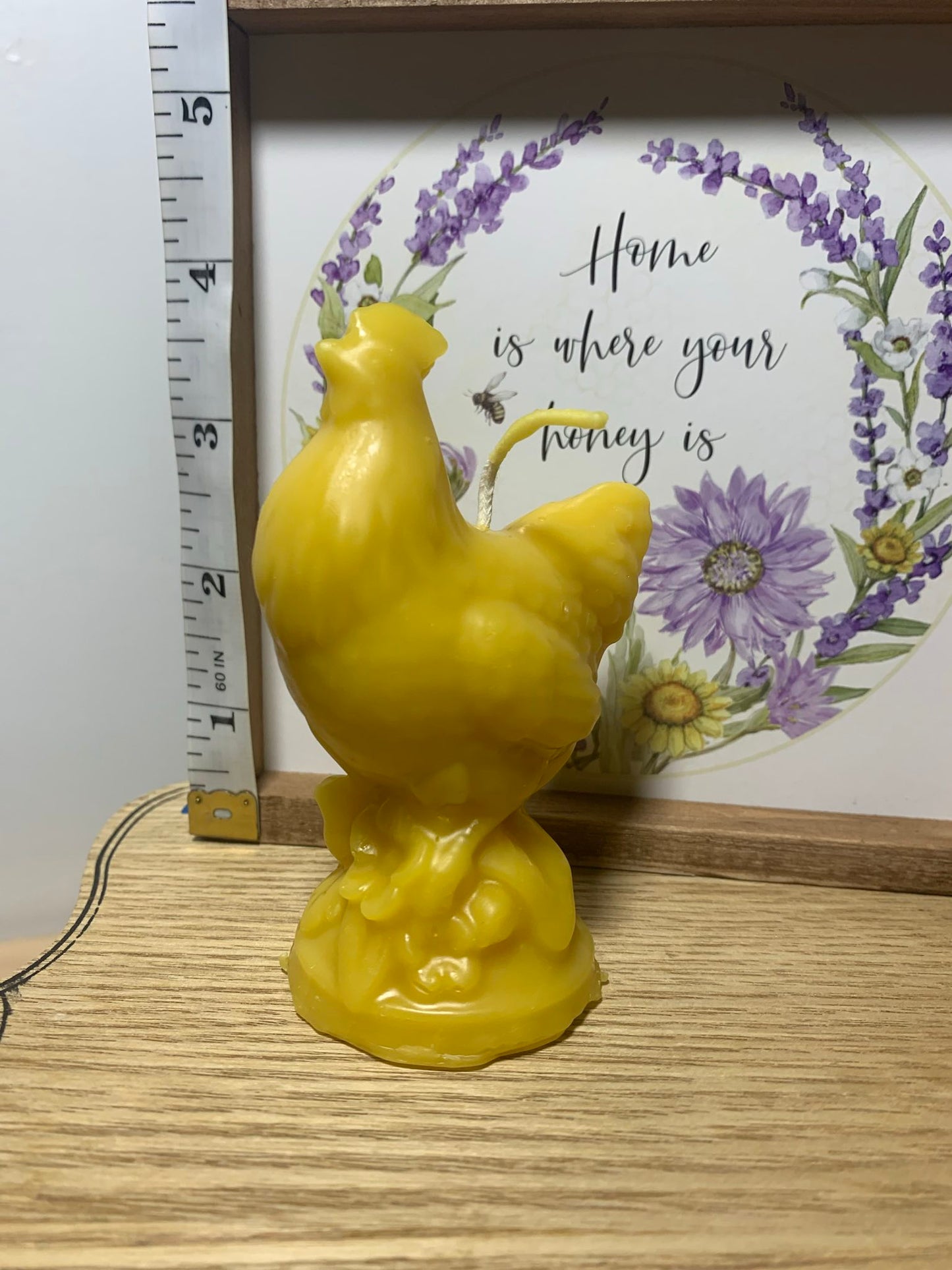 100% Beeswax Hen Candle