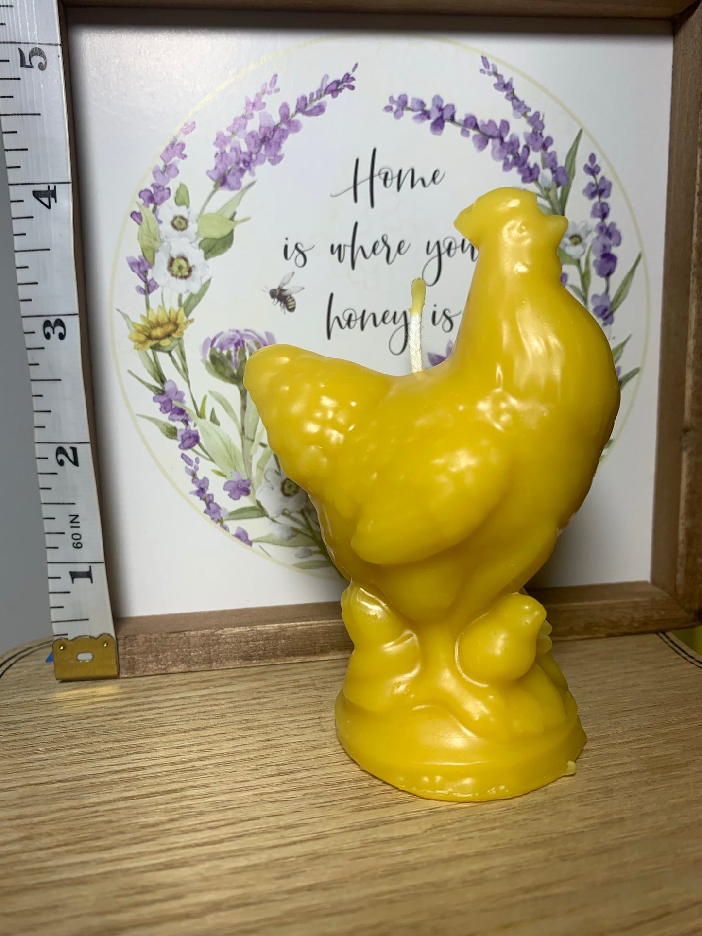 100% Beeswax Hen Candle