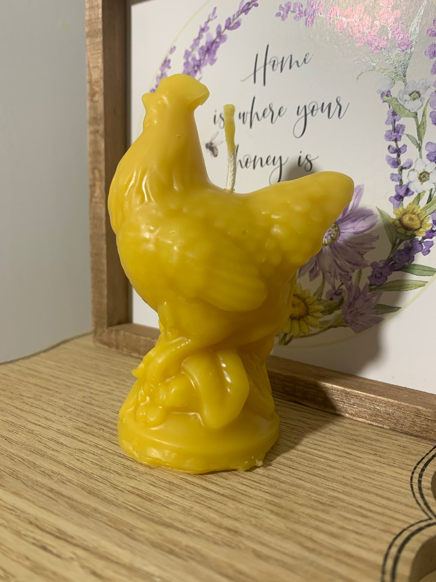 100% Beeswax Hen Candle