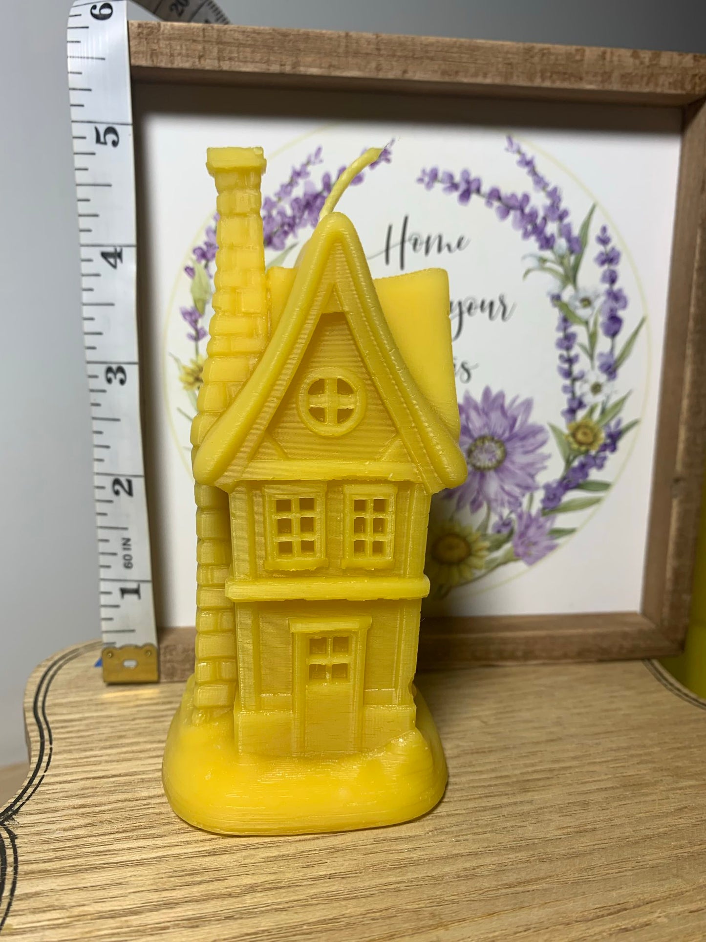 100% Beeswax House Candle