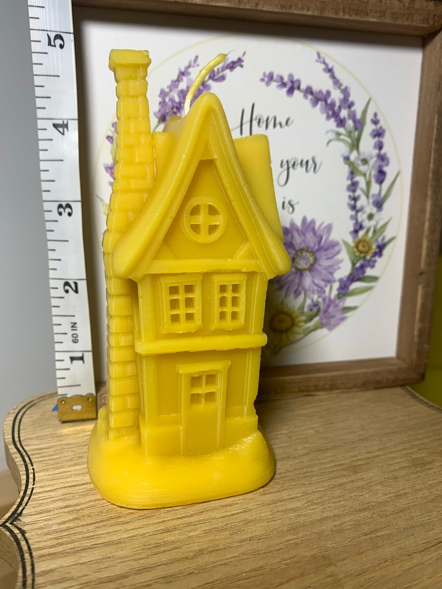 100% Beeswax House Candle