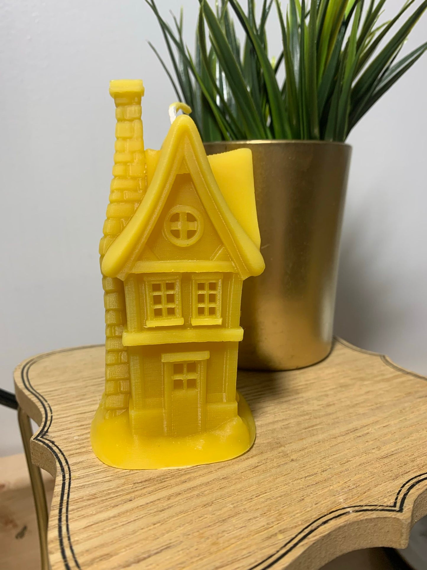 100% Beeswax House Candle